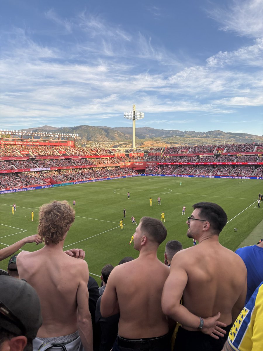 ceroonjaimee's tweet photo. El partido, bueno…..
Honor a todos, repito a todos, que es muy fácil criticar sin saber https://t.co/Kj3aEXVUeR