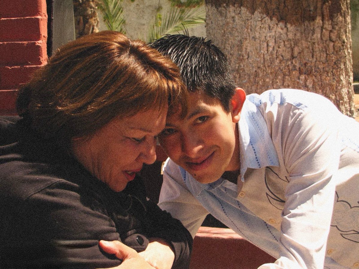 JOSUEGJIMENEZ's tweet photo. Frontera te vio nacer, Lamadrid te vio servir con corazón.

Tía Sonia Argelia, tu legado y tu amor vivirán por siempre en nosotros.

#Lamadrid #ExAlcaldesa #Legado
#AmorPorSuTierra #Frontera #Monclova #CentroDesierto #Coahuila https://t.co/IXdlVUEOji