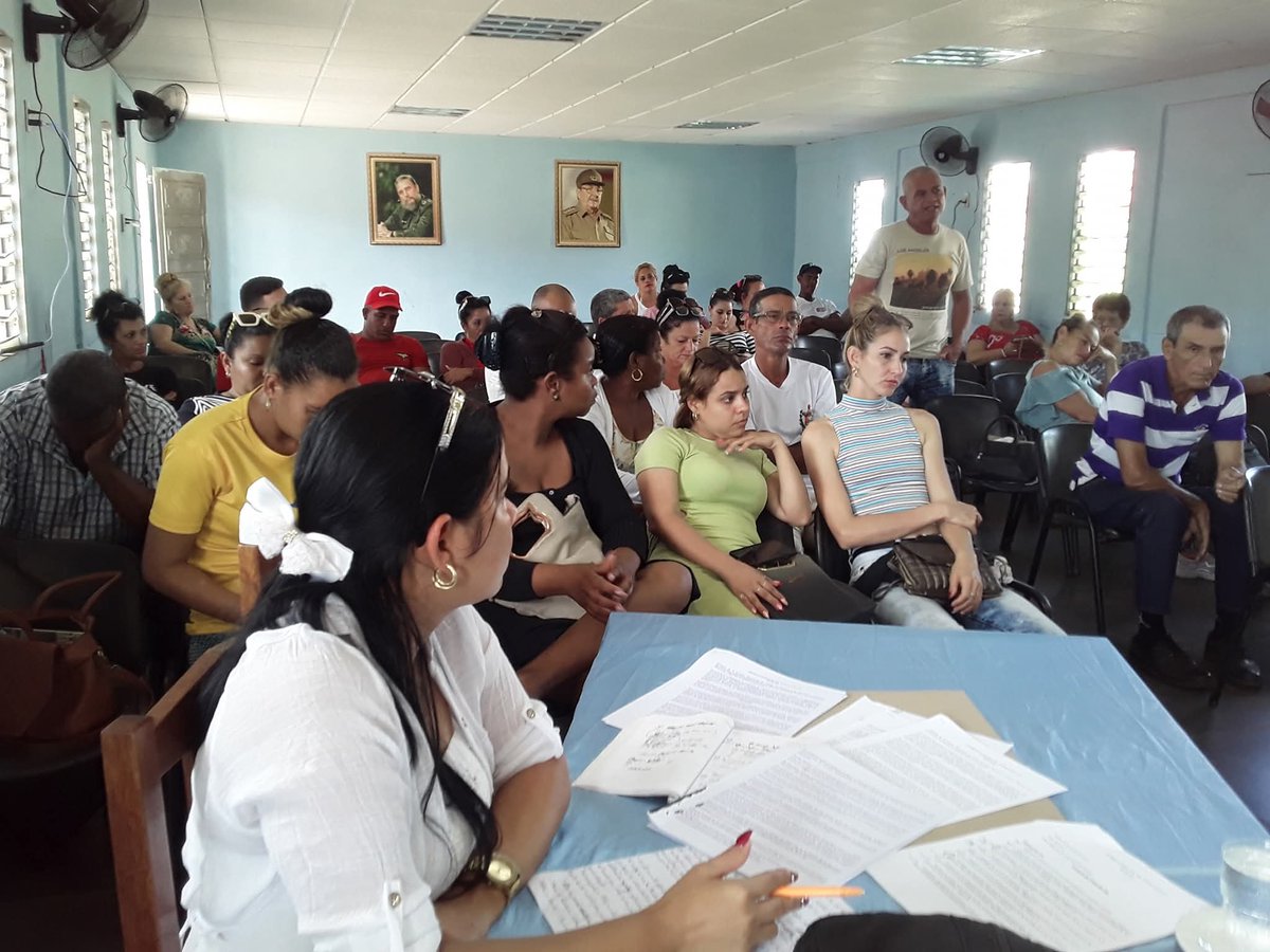 MatosNeudel's tweet image. Asiste Yusleidys González Martínez Primera Secretaria del Comité del Partido en el municipio #BaraguáPorMás a la Sesión Ordinaria # XXI del XVIII Mandato con sede el el salón de reuniones de la Asamblea del #PoderPopular de este territorio.
#LatirAvileño