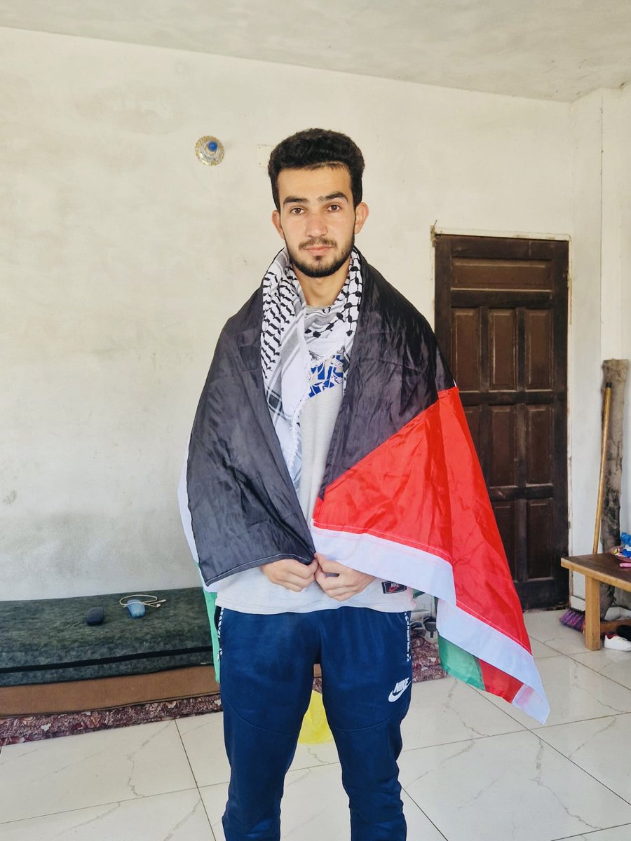 I'm so tired. Please support me with a word!

and donate help my family plz 🙏

gofund.me/16bdf204

paypal.me/MohamoudAljbou…