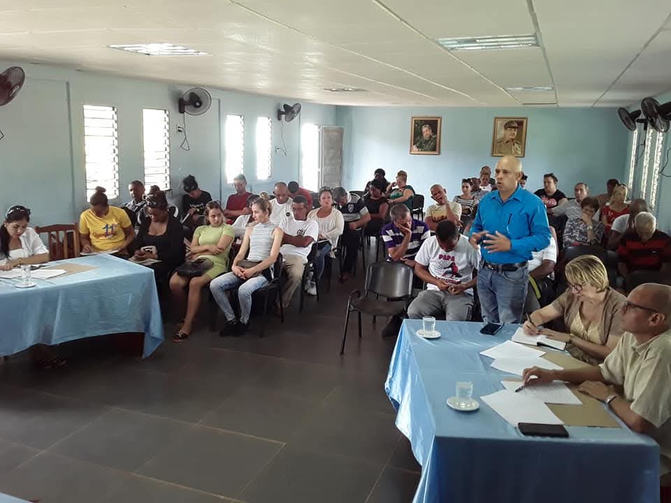 MatosNeudel's tweet image. Asiste Yusleidys González Martínez Primera Secretaria del Comité del Partido en el municipio #BaraguáPorMás a la Sesión Ordinaria # XXI del XVIII Mandato con sede el el salón de reuniones de la Asamblea del #PoderPopular de este territorio.
#LatirAvileño
