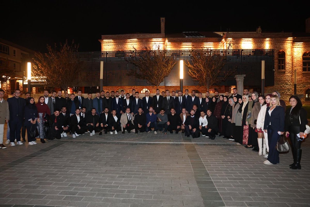 Genel Merkez Gençlik Kolları Başkanımız Sayın <a href="/avyusufibis/">Yusuf İBİŞ</a>’in başkanlığında, @uniakistanbul üniversite başkanlarımızla istişare toplantımızı gerçekleştirdik.

Yeni dönemde “İlk Durak ÜNİAK” mottosuyla başlattığımız “Kampüse Hoş Geldin” sürecini değerlendirdik; hedeflerimizi ve