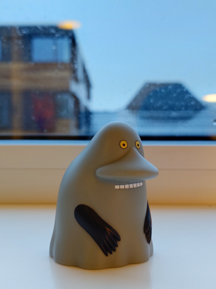 Still stuck in Nuuk after repeated flight cancellations, back in the hotel room again. No need to search for warmth like her, just a bit of comfort. Out for dinner, perhaps?