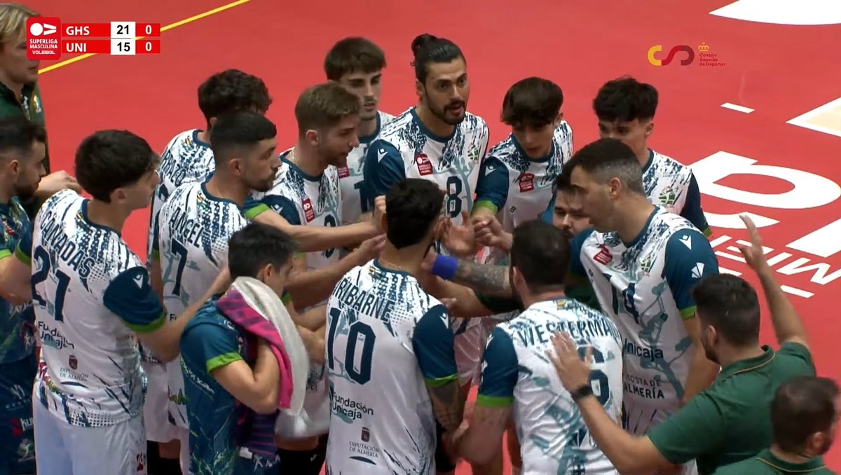 desmarqueinter's tweet photo. Unicaja Almería @cvalmeria, de menos a más en su debut en la pista del GH Soria @rioduerovoley.
Consigue ganar el tercer set (2-1) e intentará la remontada en el pabellón de "Los Pajaritos" en un partido bastante nivelado.
#rfevb #SVM https://t.co/wmBrSre25s