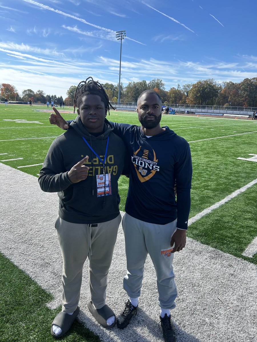 MarsalisKimber's tweet photo. Thank you @Coachksteward for the game day visit. Had a great time on campus! #AGTG @NorthPennKnight @CoachPlasko @CoachAnthonyLU @PARisingStar @ArtisticMayhem1 https://t.co/Xxwr6xhAhe
