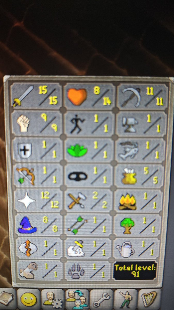 SheBlackBird's tweet photo. Playing old school Runescape, but i think i need to buy membership for a better play!
#osrs #oldschool #GamingGirl https://t.co/W8bIy7IayK