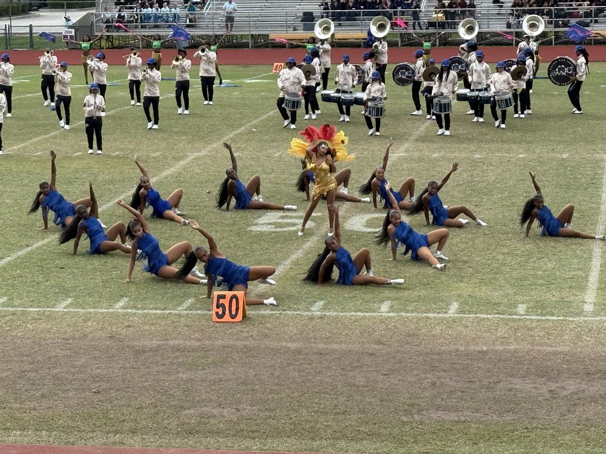 Bravo to the <a href="/dillardpanthers/">DIllard High School</a> Marching band!! Great performance today!! <a href="/browardschools/">Broward County Public Schools</a> <a href="/BCPSAppLearn/">BCPSAppliedLearning</a> <a href="/HowardHepburn/">Howard Hepburn</a>