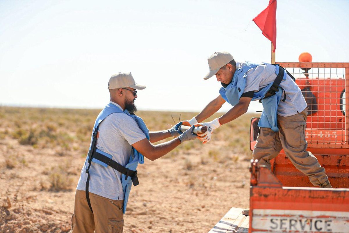 UNSMIL’s Mine Action Programme (UNMAS)  and the Libyan Mine Action Centre (LibMAC) jointly conducted, on Wednesday, quality assurance procedures on the safe demolition of two tonnes of explosive remnants of war carried out by national and international partners in the Kararim