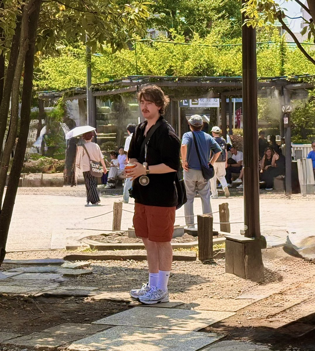 Mint_Sauce's tweet image. My words are limited on posts, but what I can say is words can’t describe what a journey it’s been with this dude @Linkachu33. We FINALLY have pictures together🙂‍↕️ We went to Japan together and bonded irl 🇯🇵. My Canadian brother with a sick camera📷 , Happy Birthday Aiden✌️🎂