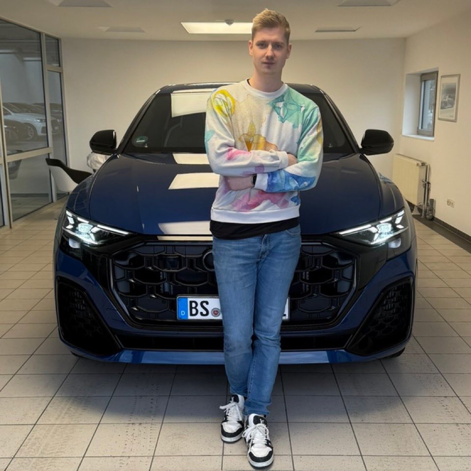 Sex? Keine Ahnung was das ist Schätzchen aber möchtest du meine neue Shurjoka werden?