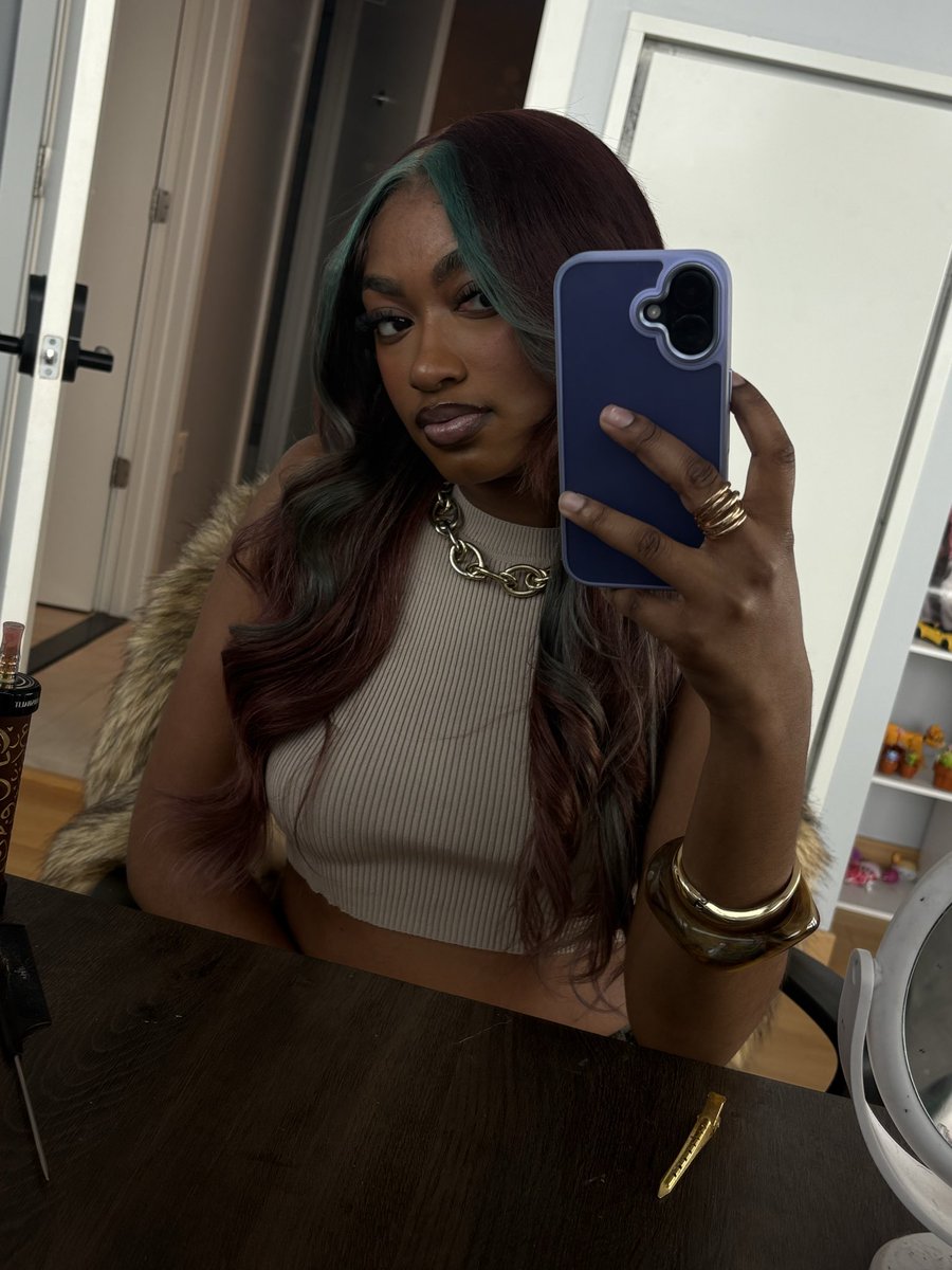 MINGxDestiny's tweet photo. bad2dabone🤎🐠 https://t.co/TkHthDNKns