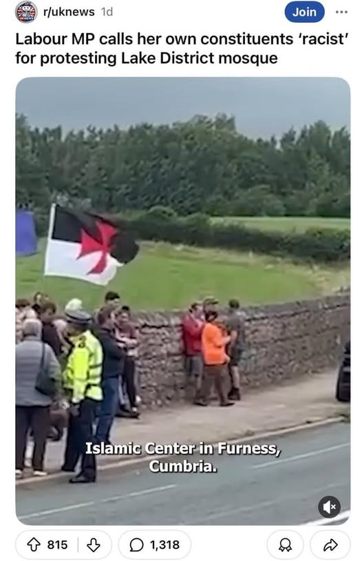 Juliett59778255's tweet photo. Is it racist to fly the flag of The Knights Templar outside the building site of a mosque?
#KnightTemplar #knightoffaith #knightstemplar #knights #templier https://t.co/7bBMyABCya