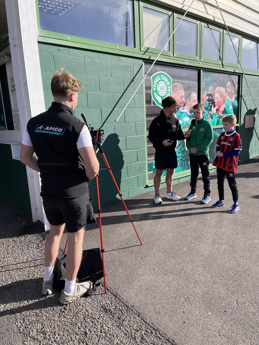 Decent afternoon up at #ytfc with the boys! 1-1 seemed a fair result, Yeovil worked hard and deserved a point out of the game!  

Met Mark Hughes too, lovely bloke! And the boys got interviewed for something 😂

Onto the next one Glovers! 🧤💚⚽️

#CarlisleUnited <a href="/HarvGreenslade/">Harvey Greenslade</a>