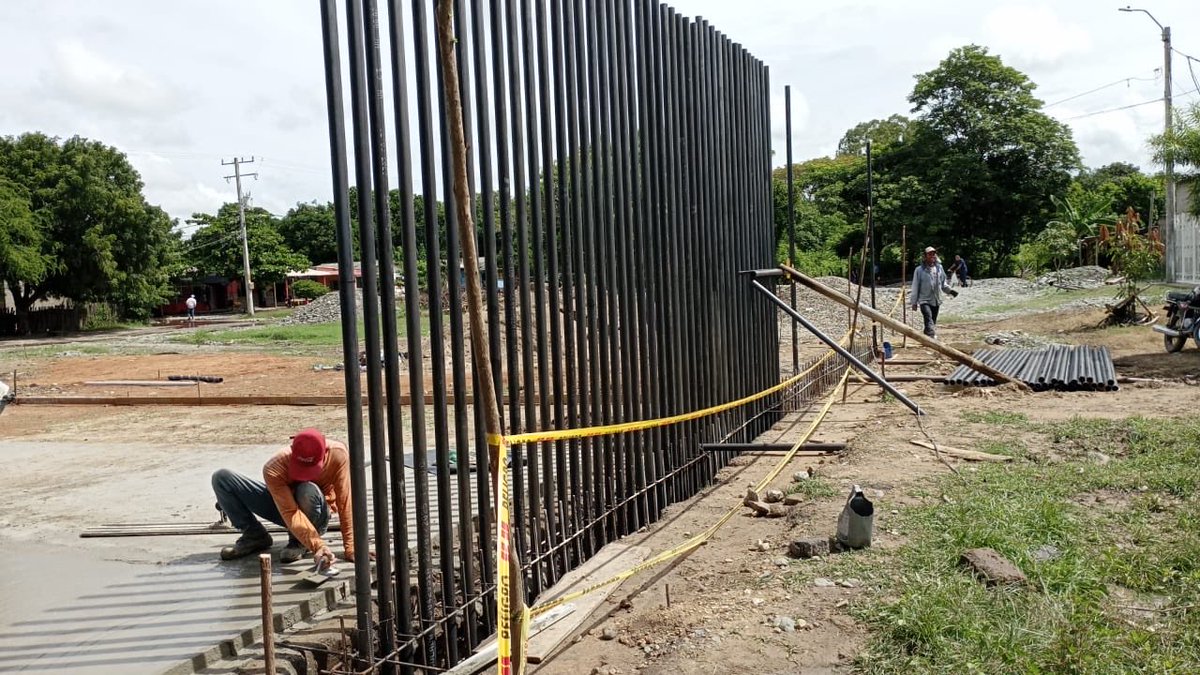 SomosVicsa's tweet photo. Nuestro equipo está comprometido con la excelencia y la satisfacción de nuestros clientes. ¡Estamos trabajando para hacer una diferencia! #Vicsa #Seguridad #Recreación #Construcción https://t.co/4tavrwmHSY