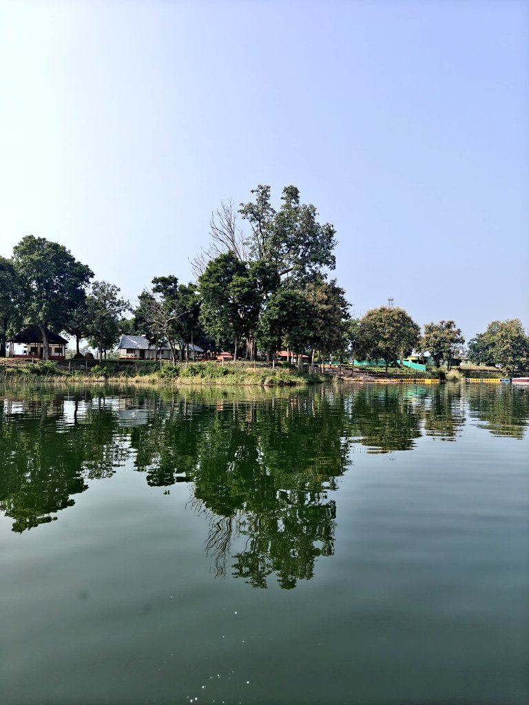 ManishJohari8's tweet photo. Happy Saturday 🤩
Today’s photo theme is: On Water 🏞️
#OnWater
#theme_pic_world_reflection https://t.co/qOXx20qRbA