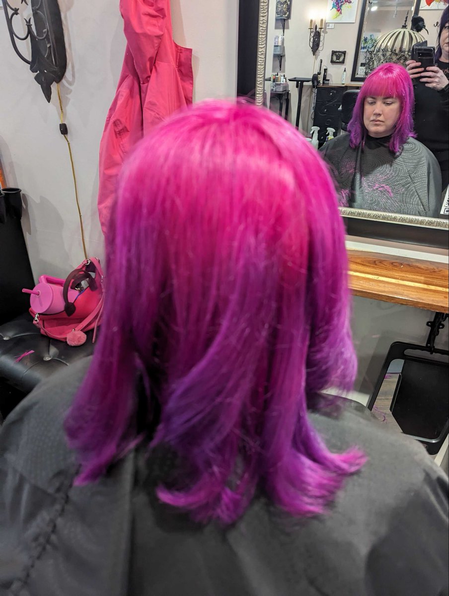 hairetics_salon's tweet image. Orchid inspired, vivid colorist approved!
#SFSalon #Colormelt #BayAreaHair #LisaSwissHairetic