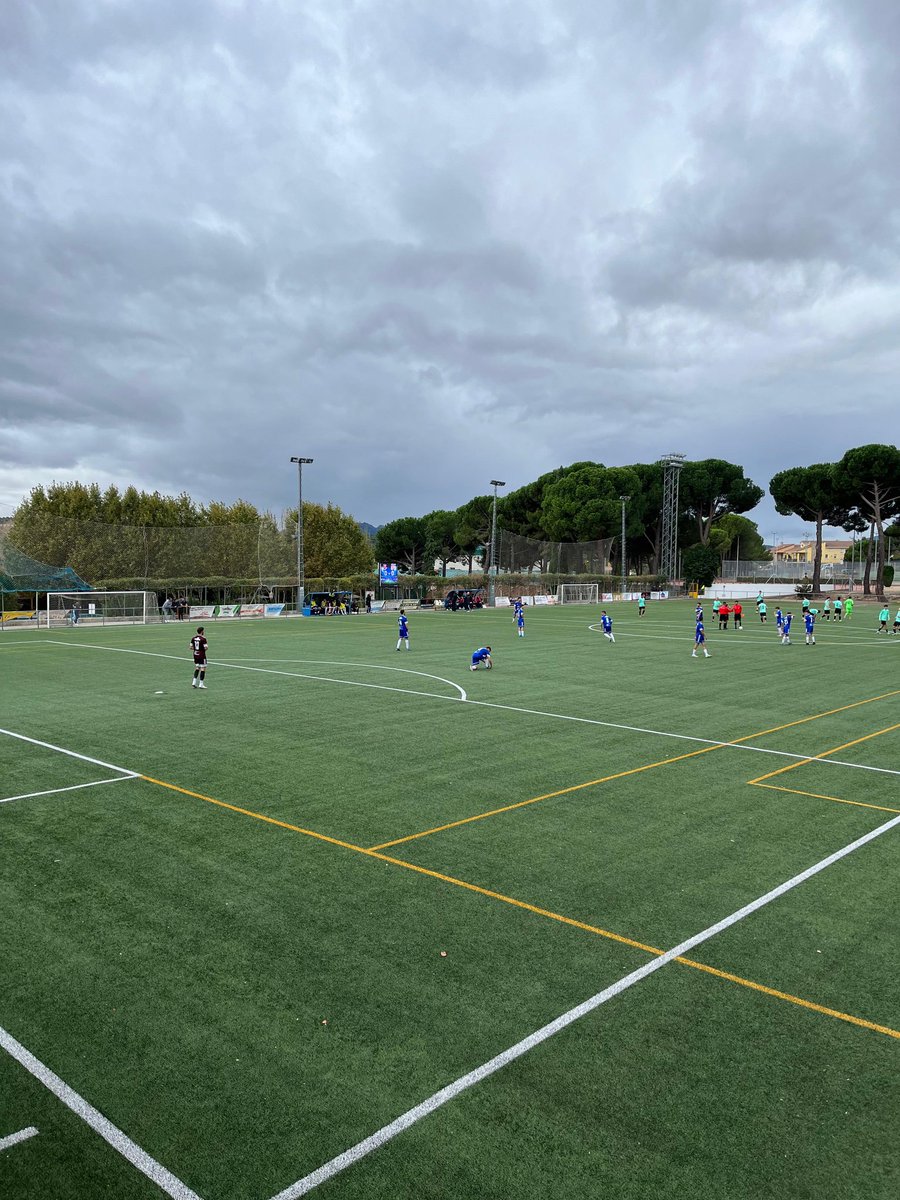Victoria del Valde 💙🤍

Primera parte muy buena donde nos marchamos 1-1 en el marcador y con Masía parándose un penalti.

En el 90 y el Fepe con uno menos logramos ganar y que se queden los 3 puntos en casa.

AT.Valdeiglesias 2️⃣-1️⃣ <a href="/Fepe_Getafe3/">Fepe Getafe III</a> 

⚽ <a href="/Ruaa11/">Ruandowski</a> ⚽ Iván

#Forzavalde