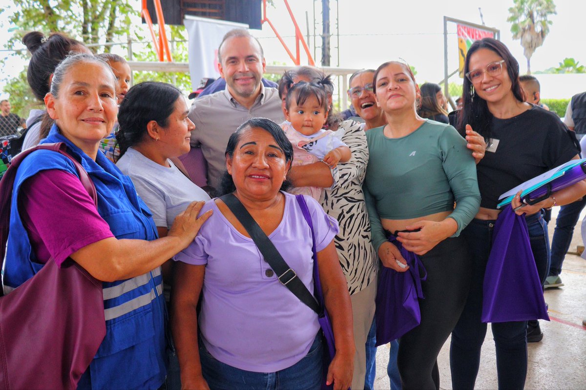 alejoeder's tweet photo. Hoy inauguramos el nuevo #CuidArte en La Buitrera, el tercer ecosistema rural y el sexto en toda la ciudad. Más de 7.000 mujeres cuidadoras ya son beneficiarias del programa y vamos por muchas más.
Nuestro compromiso con las mujeres es total y estamos trabajando por una ciudad más justa, inclusiva y con mujeres empoderadas social, política y económicamente.
#AsíRecuperamosCali