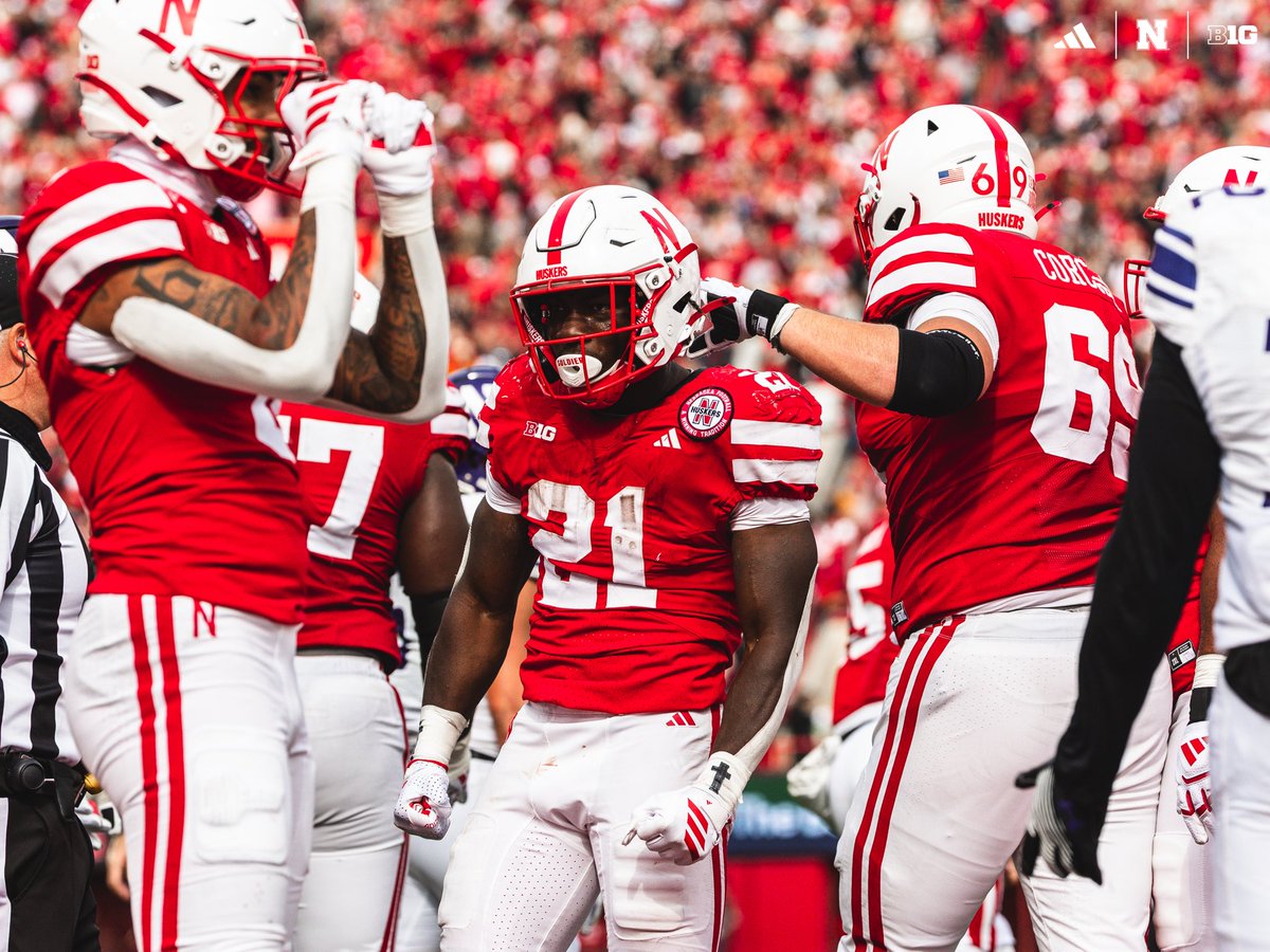 HuskerFootball's tweet photo. *EJ appreciation post*

27 carries, 124 yards, 2 TD 💪 https://t.co/vwL8wPFV7R