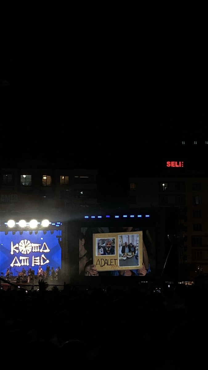 Koma Amed konserinden Rojin Kabaiş için adalet çağrısında bulunduk çok anlamlıydı çook 🥹🥹🥹