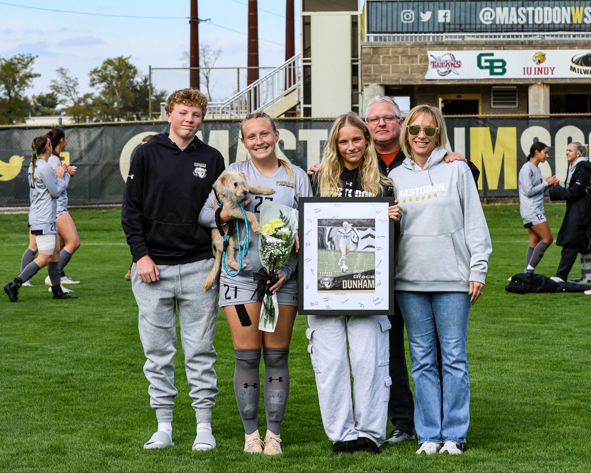 GoMastodons's tweet photo. Thank you to our four @MastodonWSoccer seniors!

Lauren Klusek
Lauryn Brucchieri
Grace Dunham
Chloe Mariotti

#FeelTheRumble #HLWSOC https://t.co/fE7o76QNSm