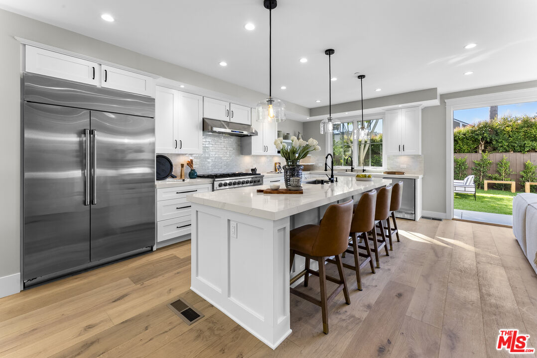 DanMishev's tweet photo. 🏡 7501 Agnew Ave, Los Angeles
Open House: Today 2–5 PM

✨ NEW CONSTRUCTION ✨
4 Bed | 5 Bath | 3,200 sqft | $3,999,500

Prime North Kentwood Westchester living! https://t.co/oskUhaVyFu