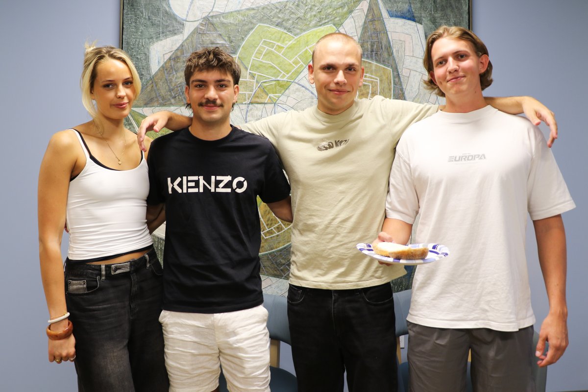 Coffee, bagels, and global connections! ☕🥯🌍

Our international exchange students enjoyed a tasty study break with bagels from Bayou Bagel Company, hosted by Freeman Study Abroad &amp; Exchange. They built friendships and savored a taste of New Orleans between classes!