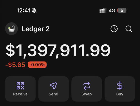 Crypto space is the only one where a 20 year old could touch this kind of money

Alhamdullilah onto bigger milestones

Drop your $SOL address below 👇