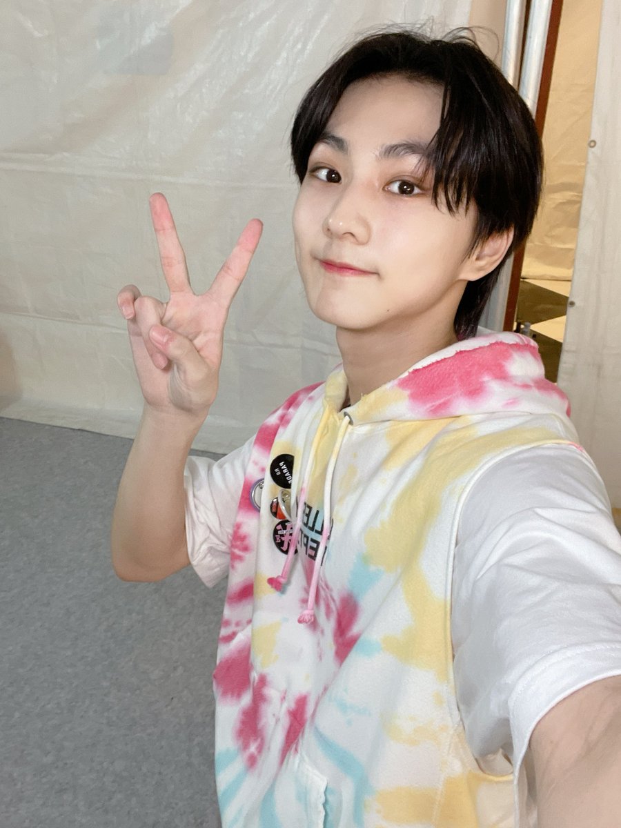 𝐞pip𝕙any's 𝖉i𝕝e𝚖𝚖a ! tweet media