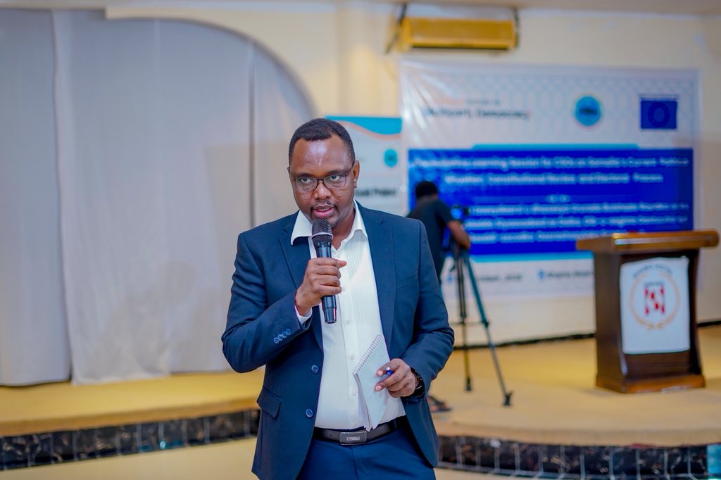 SONSA_NSA's tweet image. Today, Somali civil society organizations under @SONSA_NSA, through the @GoleKaab project, held a Consultative Learning Session for #CSOs focusing on Somalia’s Current Political Situation, Constitutional Review, and the Electoral Process.
The session brought together key…