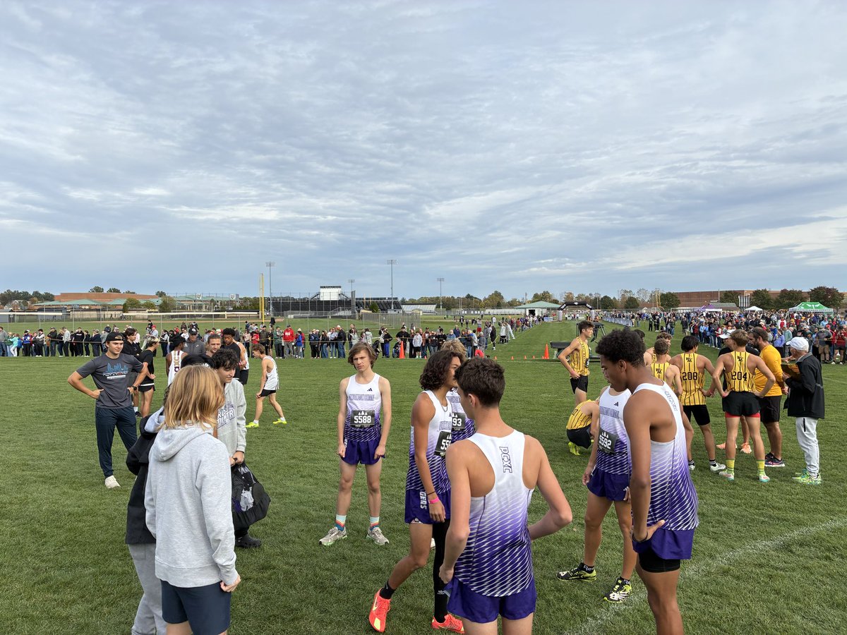 MathTigerRunner's tweet image. Tigers getting ready to race!@pick_central @TigersPHSC @RoshawnParker @BryanDeArdo @fee_jonathan