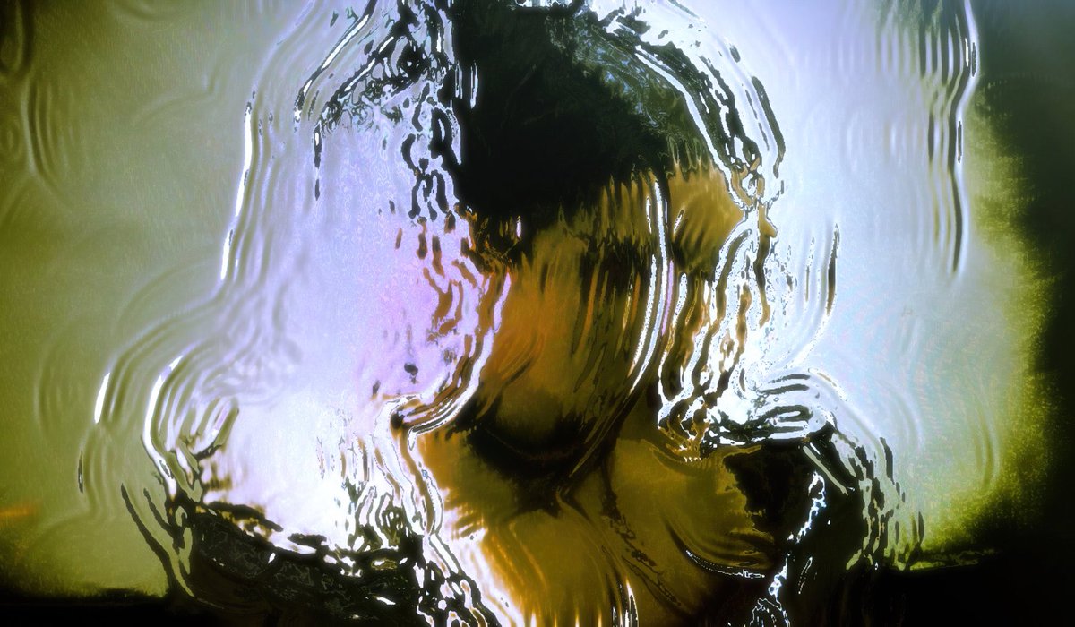 mia_novakova's tweet image. melting