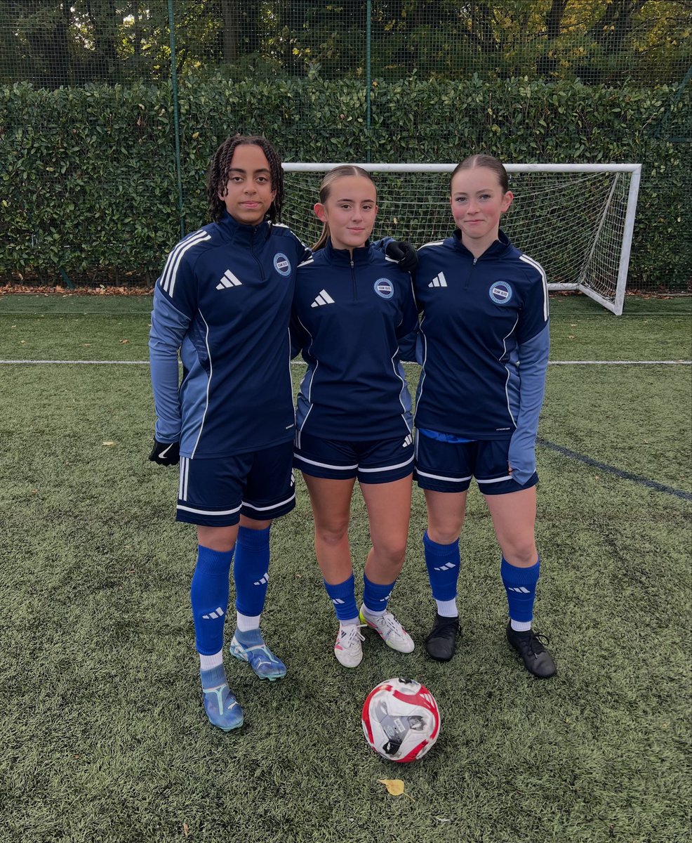 Pre match with Olivia, Madison and Zara ✨

A 2-2 draw for our under 16s today in the <a href="/JPL_WARRIORS/">JPL Warriors 🛡️</a> at home to Newcastle based team Killingworth.

Another positive performance from the girls 💙

Raw Sport <a href="/3QSports/">3Q Sports</a> 🙌