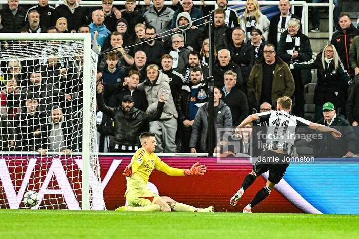 Four images from the <a href="/ChampionsLeague/">UEFA Champions League</a> match between <a href="/NUFC/">Newcastle United</a> v <a href="/slbenfica_en/">SL Benfica</a> <a href="/SLBenfica/">SL Benfica</a> at <a href="/StJamesParkNE1/">St. James' Park</a>. 

The match finishes <a href="/NUFC/">Newcastle United</a> 3-0 <a href="/SLBenfica/">SL Benfica</a> FT. 

Images shot whilst there for <a href="/FocusImagesLtd/">Focus Images Ltd</a> 
More images available at focus-images.co.uk 📸 ⚽️