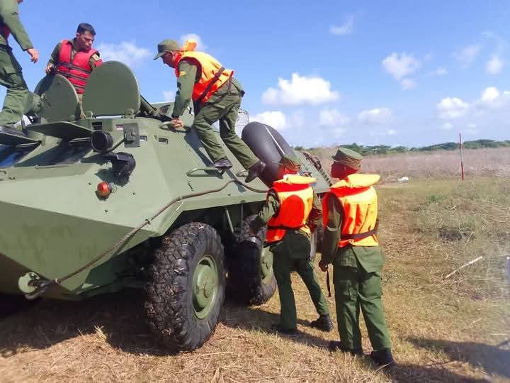 Se alistan las brigadas de rescate y salvamento de las #FARCuba con el objetivo de enfrentar el huracán #melissa

La juventud de verde olivo 💚 siempre en la primera trinchera ‼️