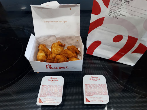FreeStuffinder's tweet image. HOG FANS! CLAIM YOUR FREE 8-CT. CHICK-FIL-A NUGGETS BEFORE 12:00 AM TONIGHT IN THE "HOGS RED ZONE" PROMOTION!  Simply Open Your App Before Midnight (10-25-2025) and You'll Have until Friday to  Redeem Your Reward! Get All Details Here -convertiblecarssearch.blogspot.com/2025/09/check-…