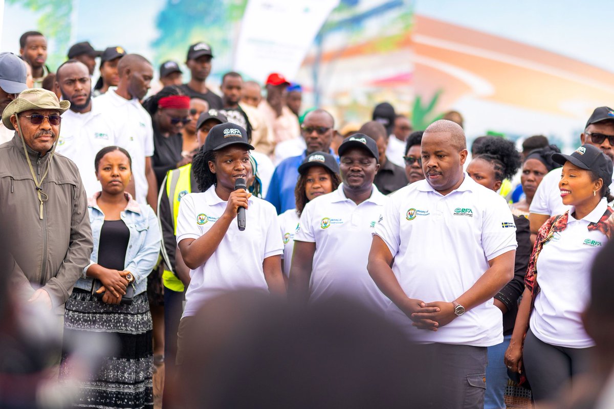 Honoured to join the national #Umuganda in Nyarutarama, marking the launch of the 2025–2026 tree planting season under the theme “Igiti Cyange, Umurage Wange.”

Together with <a href="/WorldResources/">World Resources Institute</a>, Gov’t, and partners, we planted trees for a greener, and resilient shared home, #Rwanda