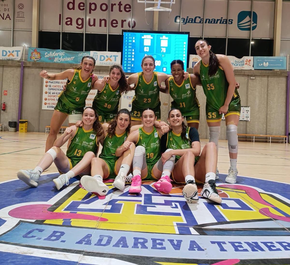 cb_alqazeres's tweet image. 📸 Foto de la tercera victoria de la temporada.

🚀 Partidazo de nuestras chicas en Tenerife.

#TuAlientoNuestraVictoria💚💛