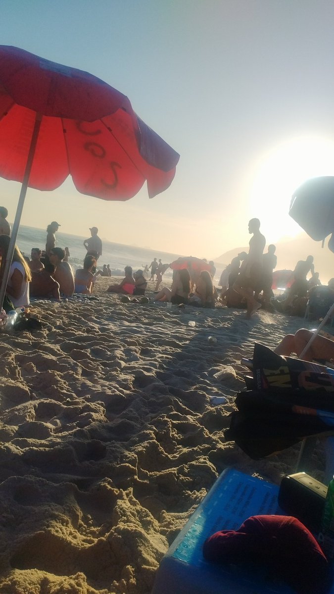 FRademaker's tweet image. Tem jeito melhor de acompanhar a #KingsLendas @ilhadaslendas