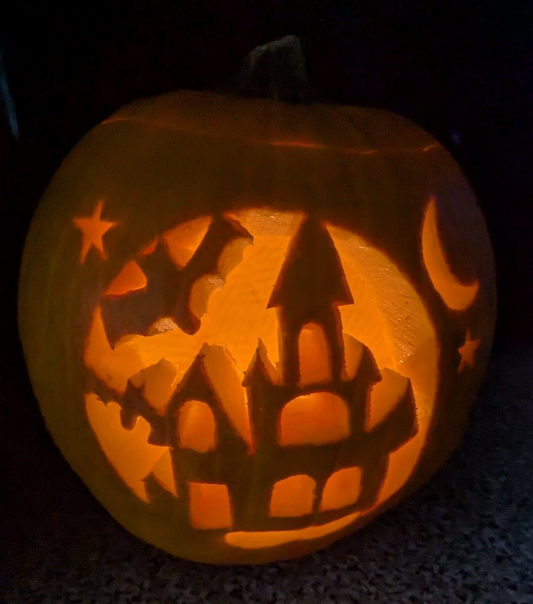 Ash_470's tweet image. These are excellent!
Even though the Wife says they are not, she never believes she is good at anything, but I'll always tell her the truth, she is amazing at everything she does 💯 😊
#Pumpkin #PumpkinDecor #PumpkinCarving #Halloween