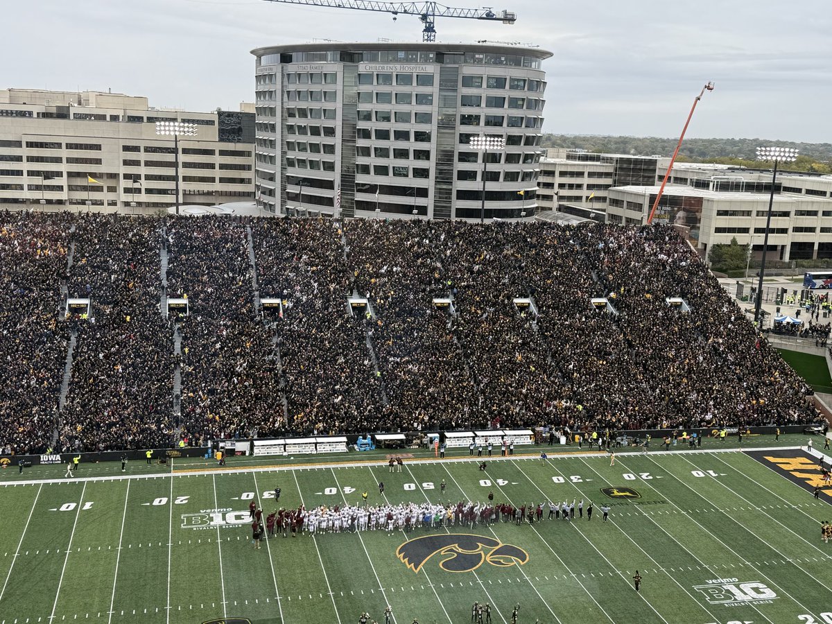Minnesota under P.J. Fleck has always supported The Wave more vigorously than any other program. 👏
