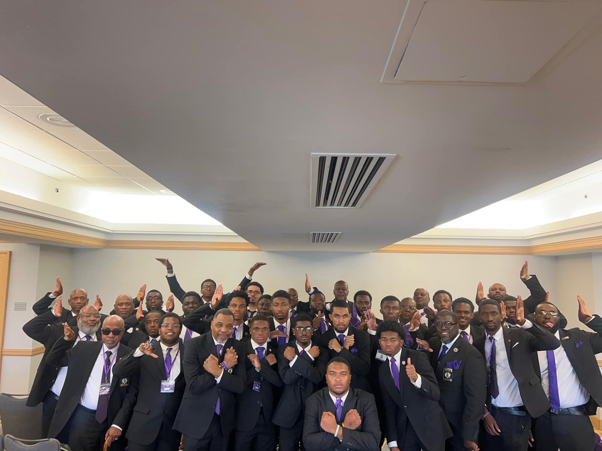 ElectRegHarris's tweet photo. Hats off to the Florida Statewide Organization Council, the Brothers of Theta Phi Chapter as well as the Co-Hosting chapters for a successful 51st Florida State Workshop! The hospitality from all the brothers of the great state of Florida was through the roof! https://t.co/uSI3tvPZJm