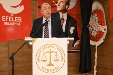 MeteEder's tweet photo. Adalet Mülkün Temelidir Derneği olarak “TBMM’de Öcalan Komisyonu Ne Yapıyor ?” başlıklı panelimizi gerçekleştirmek ve panel duyuru çalışmaları esnasında saldırıya uğrayan genç arkadaşlarımızın yanında olmak için Aydın’daydık. 
@adaletmulkuntd https://t.co/bjQtlt8GfR