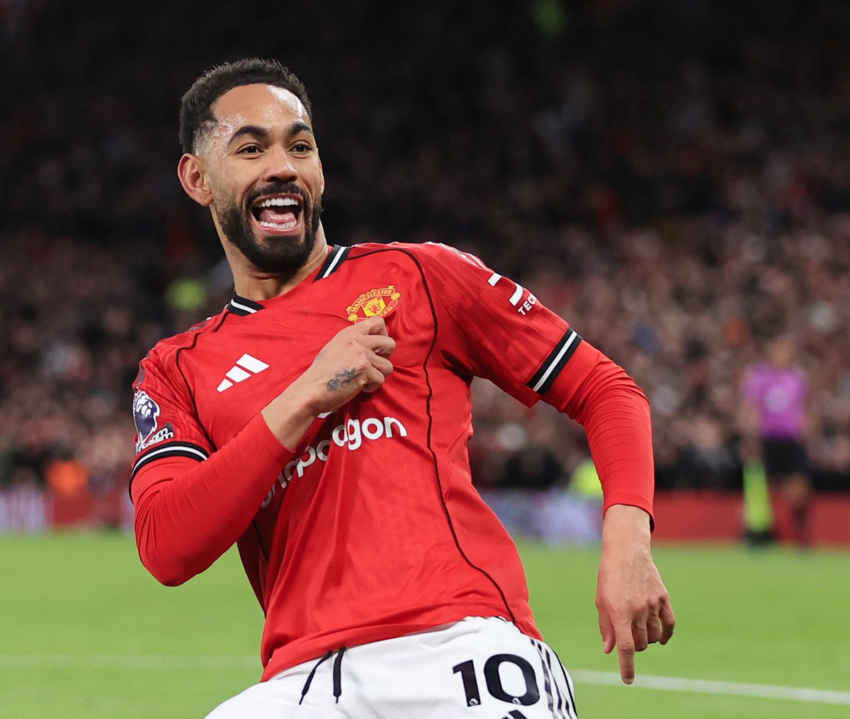 Fabrizio Romano (@fabrizioromano) on Twitter photo 🚨 Matheus Cunha: “My message to Man United fans… I am one of them”.
“This is the club I grew up watching and to be here is a mix of sensations. To help them, it is my dream come true”. 🚨 Matheus Cunha: “My message to Man United fans… I am one of them”.
“This is the club I grew up watching and to be here is a mix of sensations. To help them, it is my dream come true”.