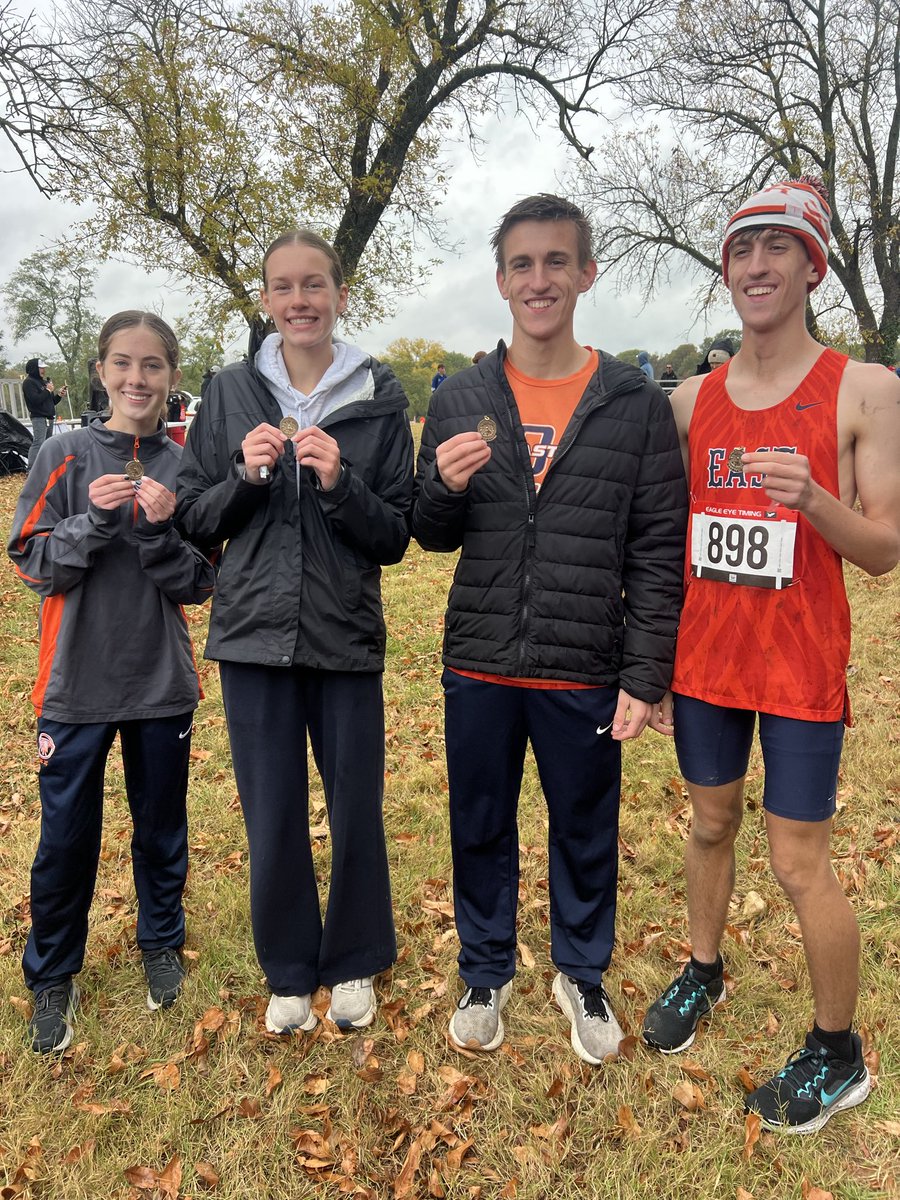 OEHawksXC tweet media