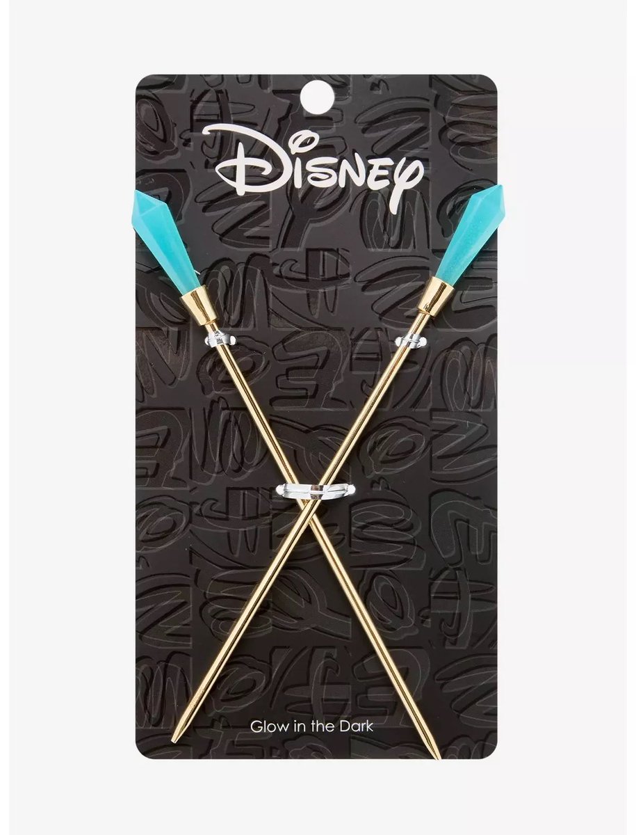 AtlantisTLE's tweet image. Grab yourself a glow-in-the-dark Atlantean necklace and matching hair sticks, now available at HotTopic! 💠

🔗: hottopic.com/product/disney…
🔗: hottopic.com/product/disney…

#AtlantisisWaiting #Disney #HotTopic #shopDisney #PrincessKida #AtlantisTheLostEmpire #Atlantis