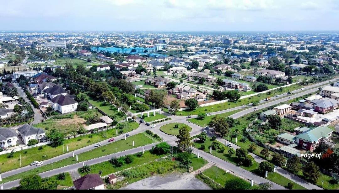 Chukwubuikem 🇺🇸🇩🇪🇬🇭🪼 (@2027politics) on Twitter photo <a href="/NigeriaStories/">Nigeria Stories</a> Anioma state is a goal. Make Ala Igbo great again. <a href="/NigeriaStories/">Nigeria Stories</a> Anioma state is a goal. Make Ala Igbo great again.