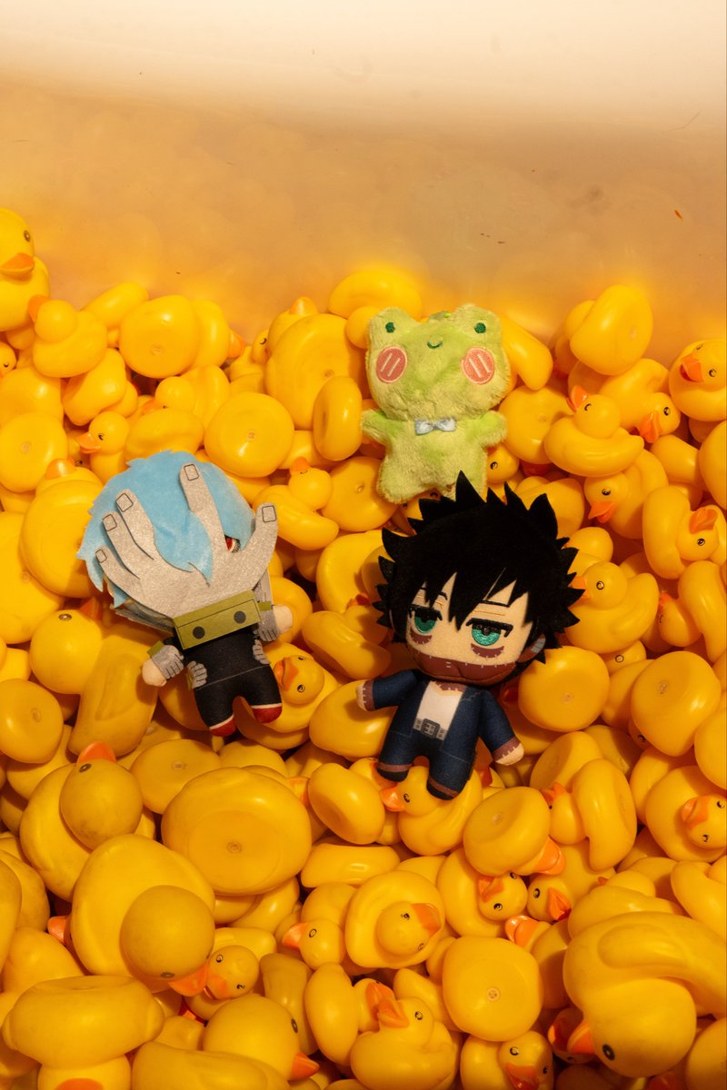 ExtraAced's tweet image. Day 6 of photos our kids :) 
#frog #myheroacademia #photography #art