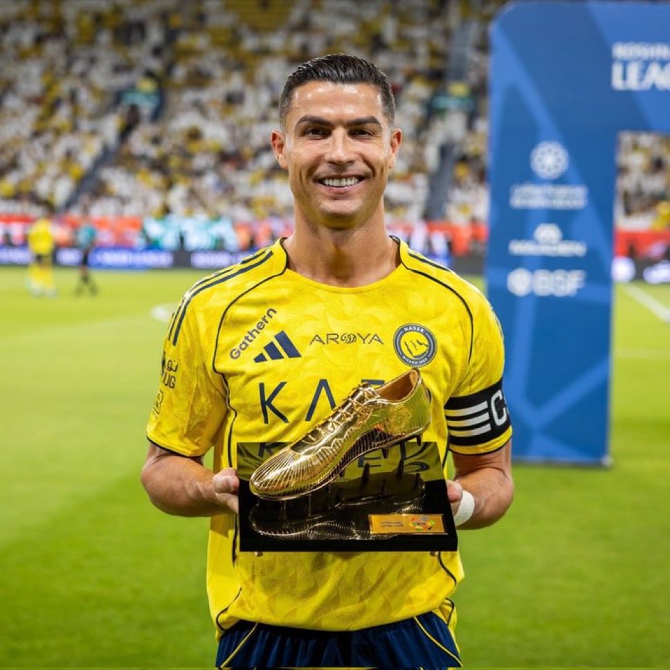 معجزة البشرية الخالدة 👑 <a href="/Cristiano/">Cristiano Ronaldo</a>
