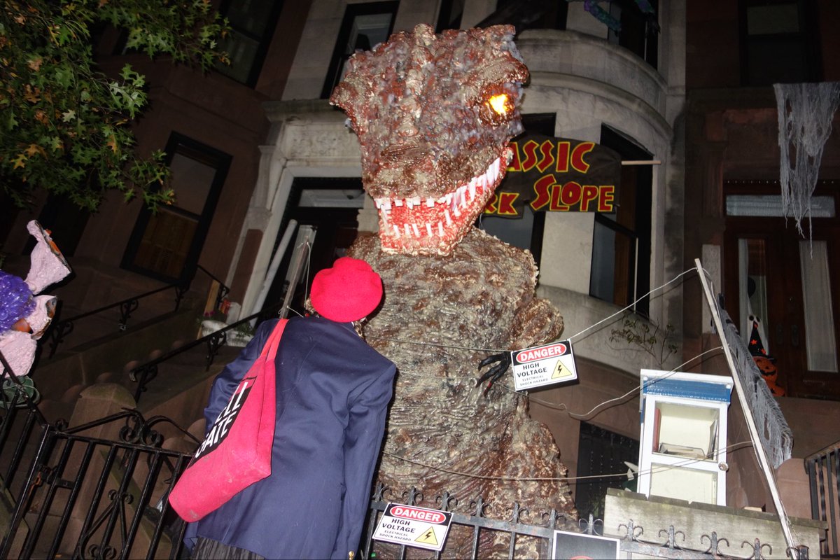 paigehtml's tweet image. as mayor, curtis will take on new york’s most dangerous neighborhoods